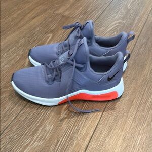Nike Sneakers in Gray with Orange Highlights